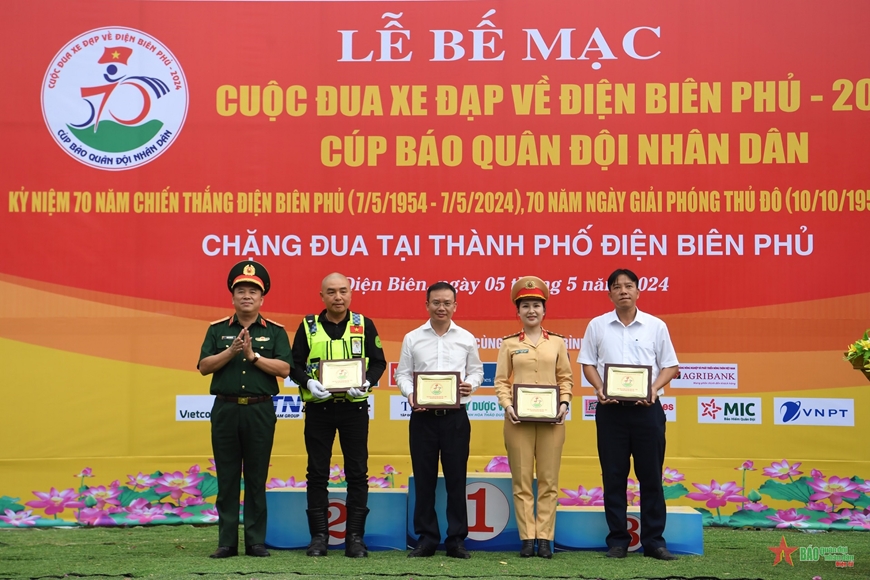 View - 	Xe đạp Quân đội thắng lớn, gần 15 tỷ đồng cho hoạt động an sinh xã hội